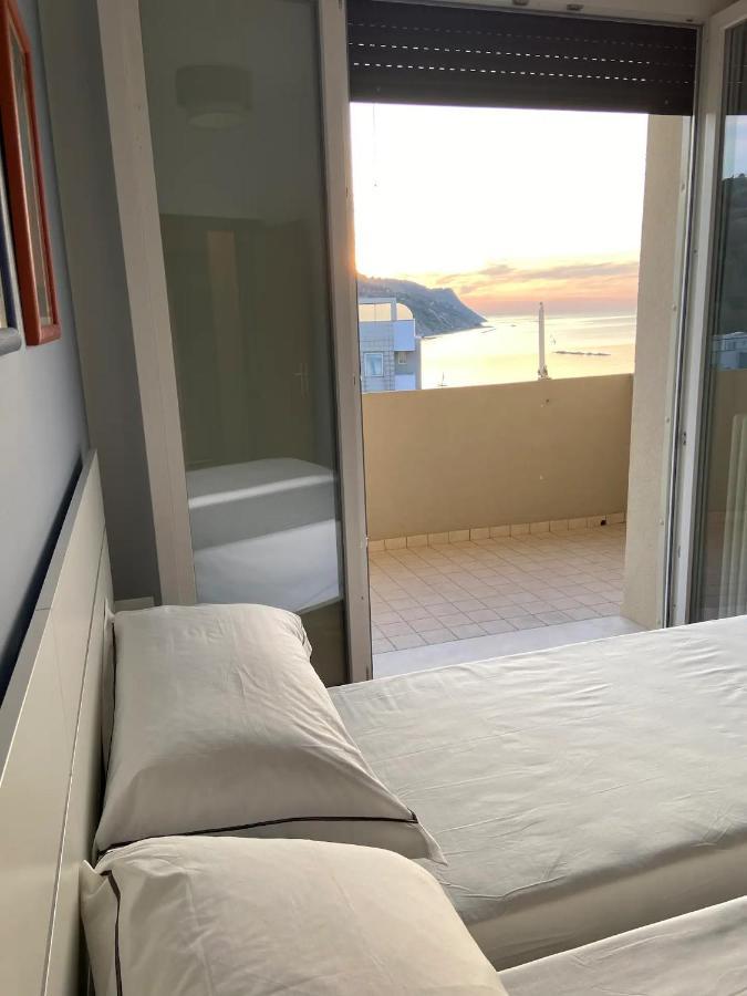 شقة Tramonto In Baia بيزارو المظهر الخارجي الصورة